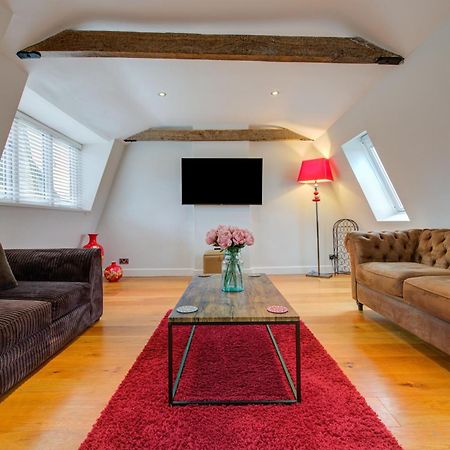 Stylish Townhouse, Work Desk, Fast Wi-Fi, Sleeps 6 스탬포드 외부 사진