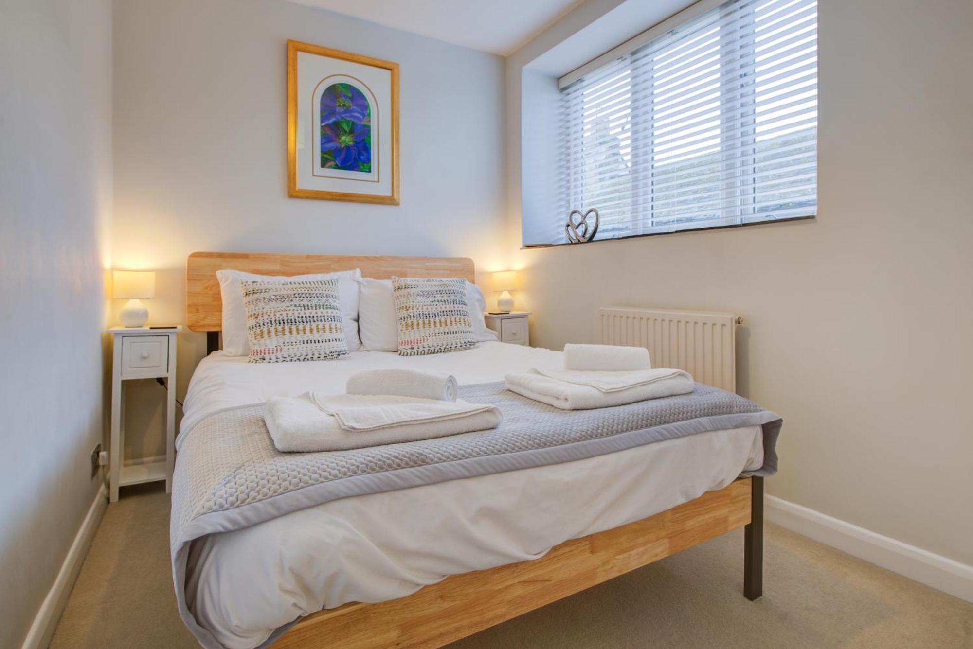 Stylish Townhouse, Work Desk, Fast Wi-Fi, Sleeps 6 스탬포드 외부 사진